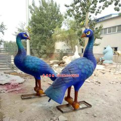 玻璃鋼孔雀雕塑，公園動物雕塑