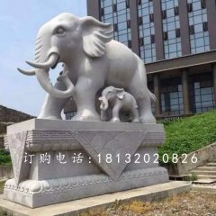 大理石母子象雕塑，小區(qū)門(mén)口大象石雕
