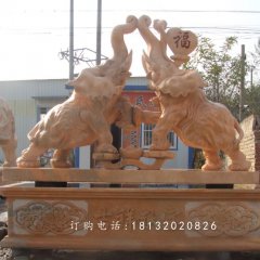 吉祥獻寶石雕，晚霞紅大象石雕