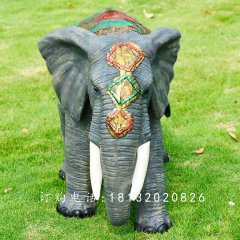 彩繪象，玻璃鋼大象雕塑