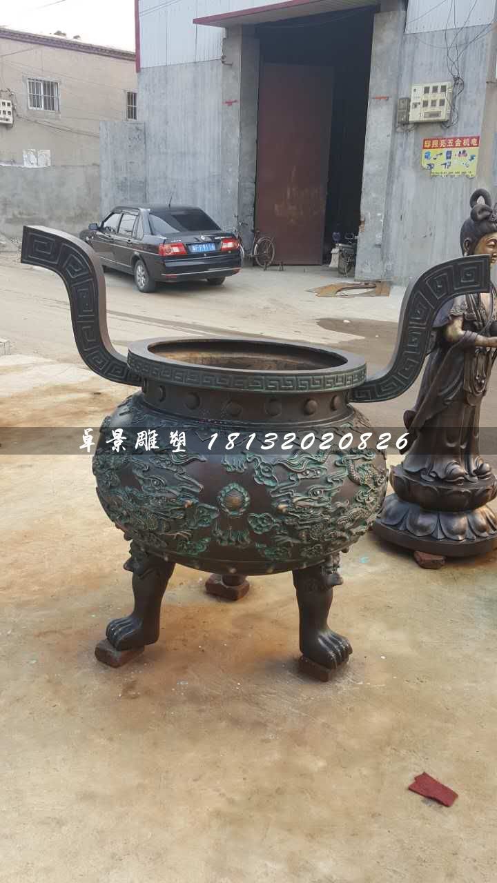 香爐雕塑，寺廟三足銅香爐