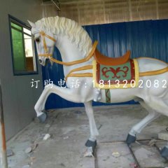 白馬坐騎雕塑，玻璃鋼動物雕塑