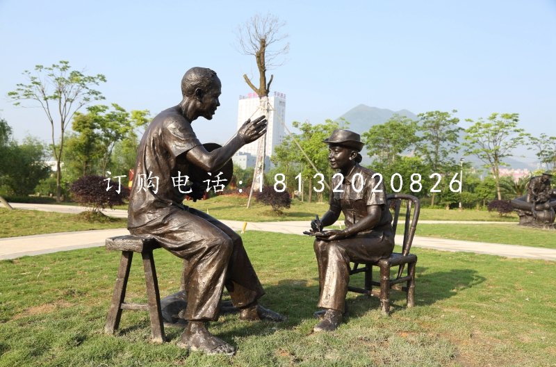 采訪雕塑，公園人物銅雕