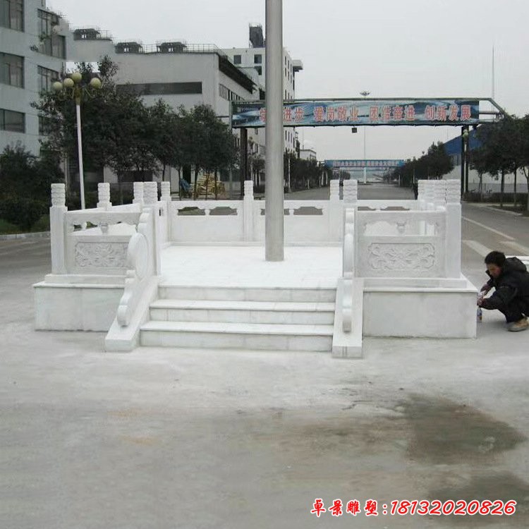 創業園漢白玉升旗臺石雕