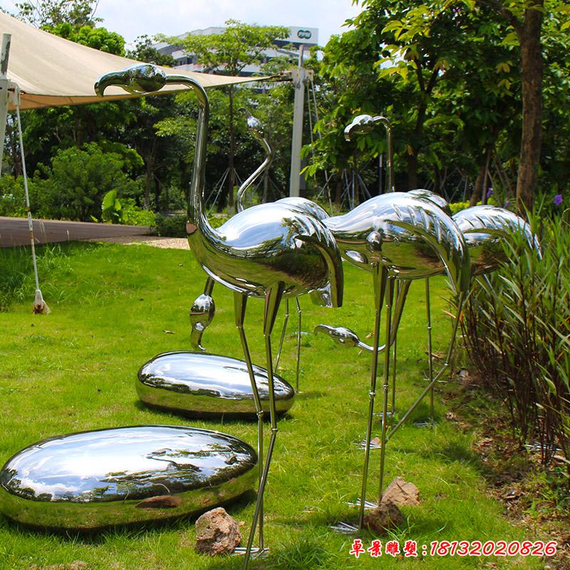 不銹鋼鏡面火烈鳥(niǎo)雕塑 (2)