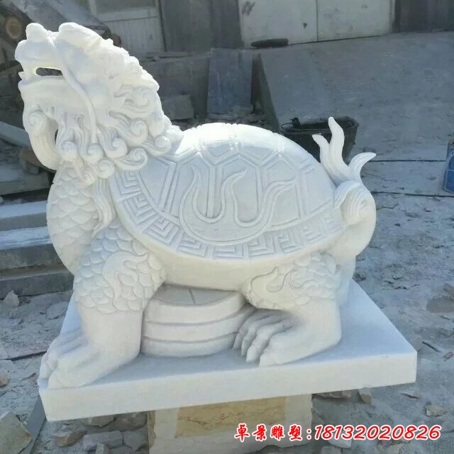 石雕龍龜?shù)袼? />因此，精美的石雕龍龜給我們帶來了一次令人驚嘆的文化歷史之旅，讓我們把握機(jī)會(huì)，去欣賞深受文化饋贈(zèng)的景觀，令自己的心情更加歡暢。<br><img src=