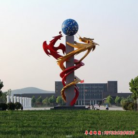 廣場(chǎng)中間不銹鋼雕塑