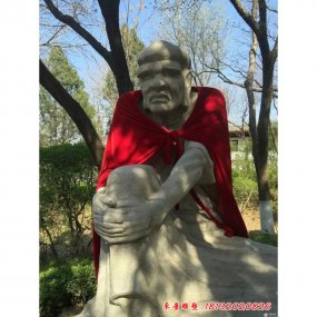 石頭達(dá)摩雕像