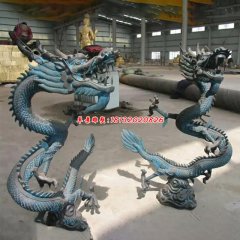 一對青銅雕龍