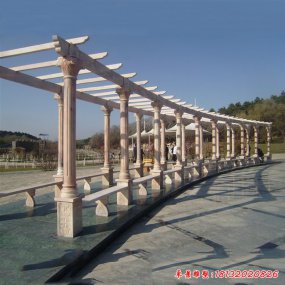 晚霞紅長廊石雕