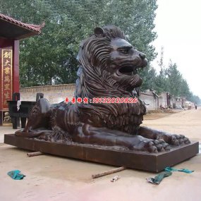 大型銅獅子