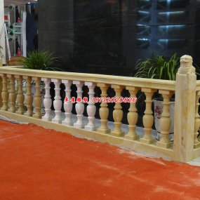 室內(nèi)石欄桿