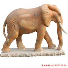 晚霞紅大象雕塑