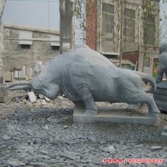 萬達(dá) 廣場(chǎng)牛雕像